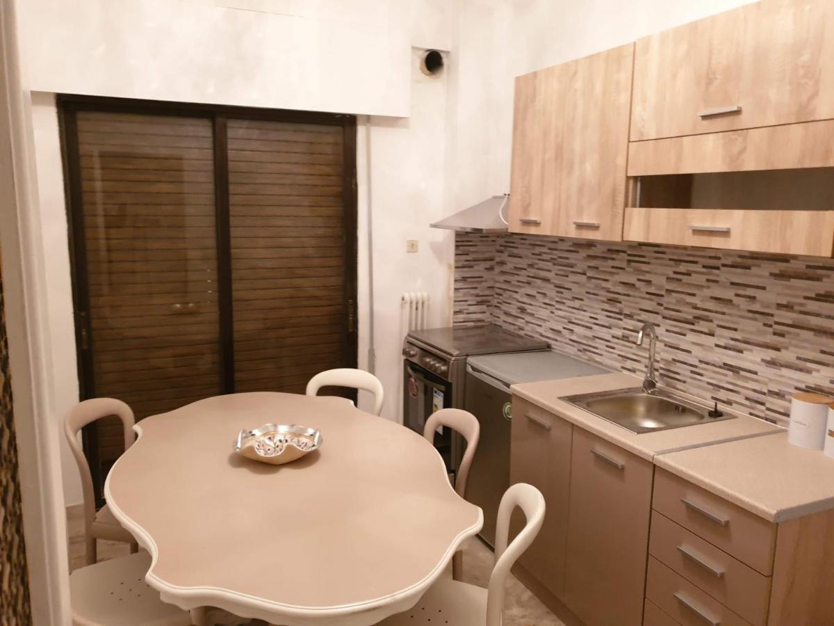 Lemesou Apartments パトラ エクステリア 写真